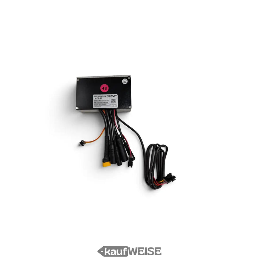 Motor Controller und GPS-Tracker im Set