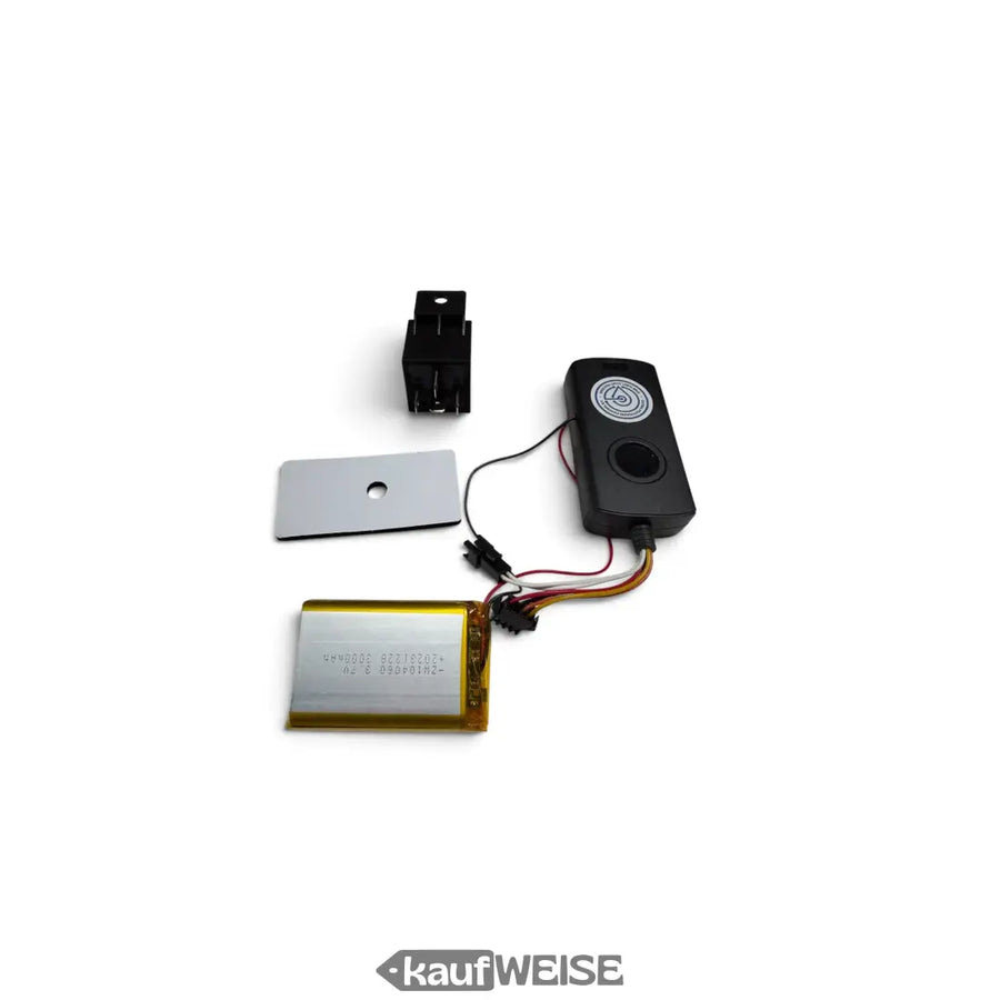 GPS-Tracker GS10 Ausführung mit Akku und Relais, Relais, Klebepad und Akku 3,7V 3000mAh