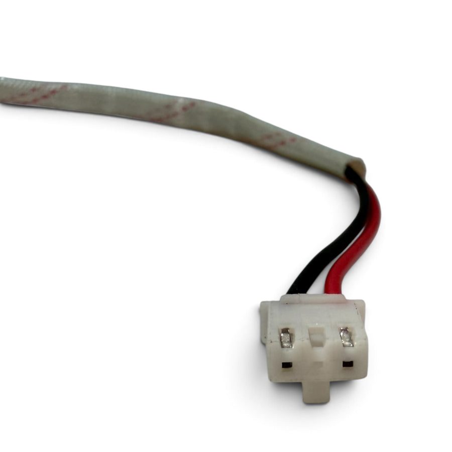 Weißer Stecker, 2 von 3 Kammern belegt